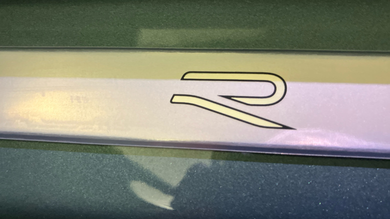 Volkswagen Passat 1.5 eTSI R-Line 5dr DSG Petrol Estate